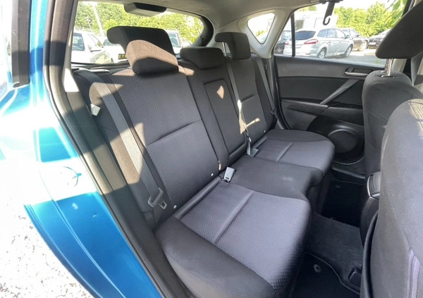 Mazda 3 cena 22900 przebieg: 192000, rok produkcji 2010 z Kęty małe 596